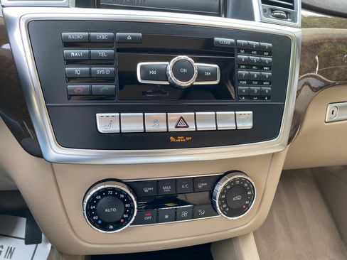 Used 2015 Mercedes-Benz ML 350 2WD w/ Premium 1 Package image 70