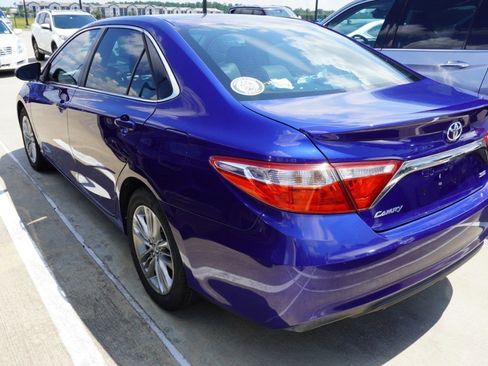 Used 2015 Toyota Camry SE FWD image 7