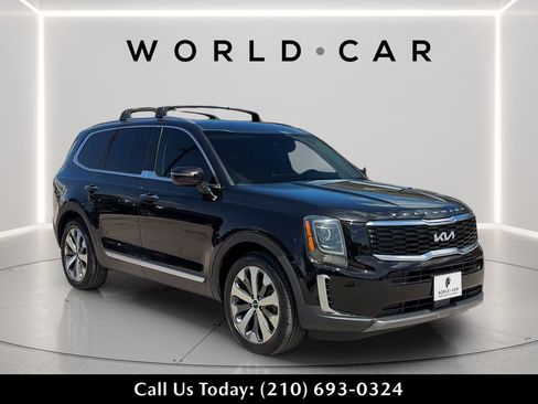 Used 2022 Kia Telluride S FWD image 1