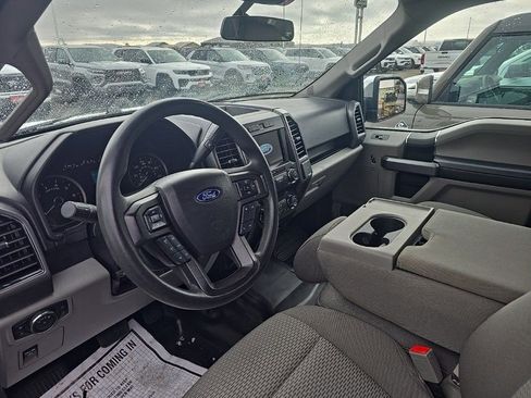 Used 2020 Ford F150 XLT image 4