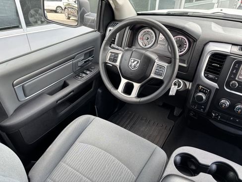 Used 2022 RAM 1500 Classic SLT w/ Protection Group AWD/4WD image 21