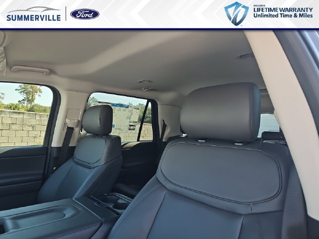 New 2027 Ford Expedition Active RWD image 18