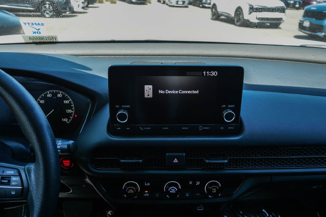 Used 2025 Honda HR-V LX image 15
