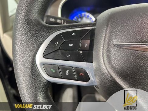 Used 2021 Chrysler Voyager Lxi FWD image 17