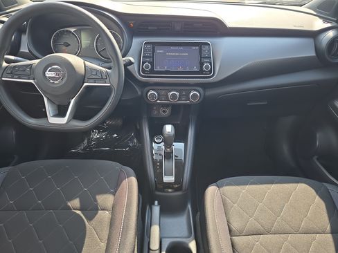 Used 2019 Nissan Kicks S FWD image 14