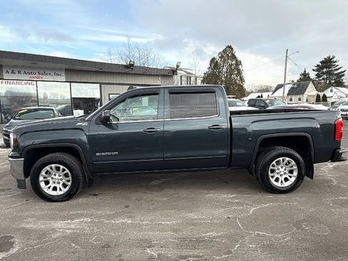 Used 2017 GMC Sierra 1500 SLE w/ SLE Value Package AWD/4WD image 4