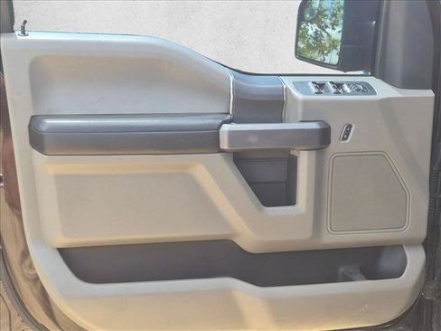 Used 2019 Ford F150 XLT w/ Equipment Group 301A Mid AWD/4WD image 9