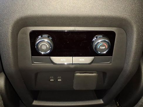 New 2026 Chevrolet Traverse LT w/ Sun and Wheel Package image 30