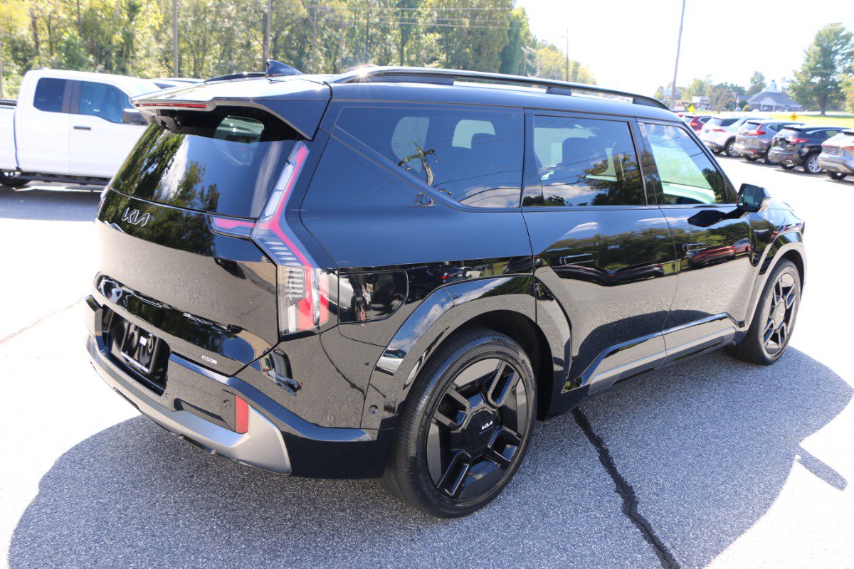 Used 2024 Kia EV9 GT-Line AWD/4WD image 8