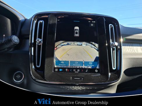 Used 2025 Volvo XC40 B5 Core w/ Protection Package Premier image 15