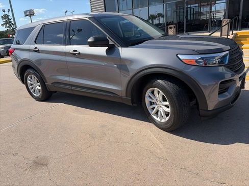Used 2021 Ford Explorer 2WD image 1