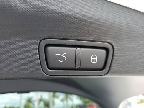 New 2025 Alfa Romeo Stelvio Sprint w/ Convenience Package image 6