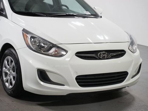 Used 2013 Hyundai Accent GS image 4