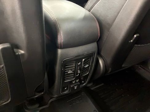 Used 2018 Jeep Grand Cherokee Trailhawk w/ Trailhawk Luxury Group image 19