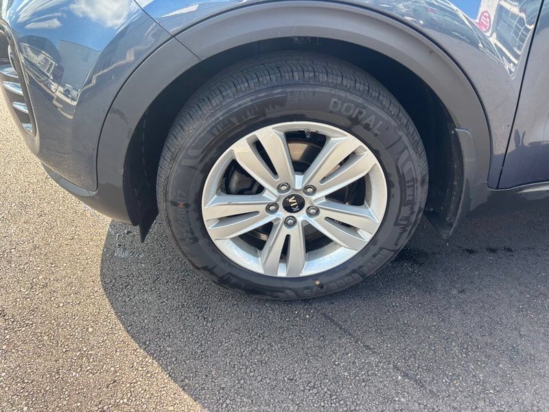 Used 2018 Kia Sportage LX AWD/4WD image 16