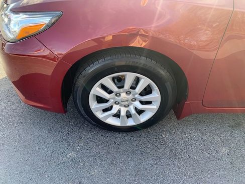 Used 2017 Nissan Altima 2.5 S w/ Power Driver Seat Package image 19