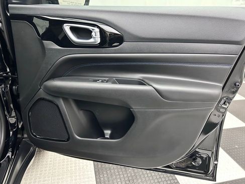 New 2026 Jeep Compass Latitude image 16