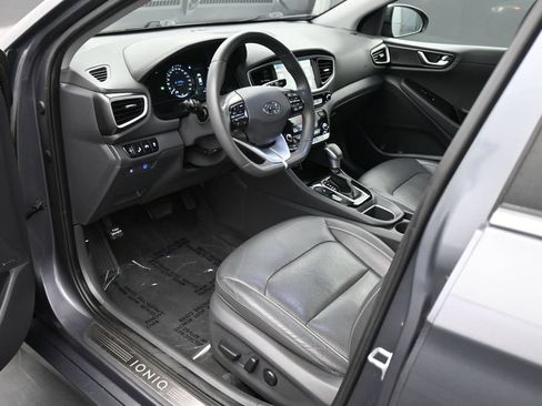 Used 2018 Hyundai Ioniq Limited w/ Limited Ultimate Package 03 FWD image 2