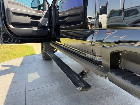 Used 2025 Ford F250 Lariat w/ Lariat Ultimate Package AWD/4WD image 10