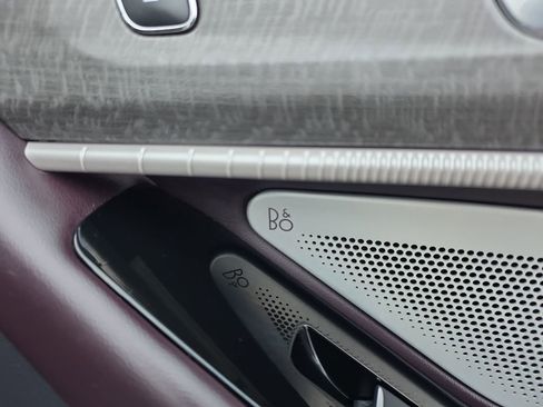 Used 2025 Ford Explorer Platinum image 16