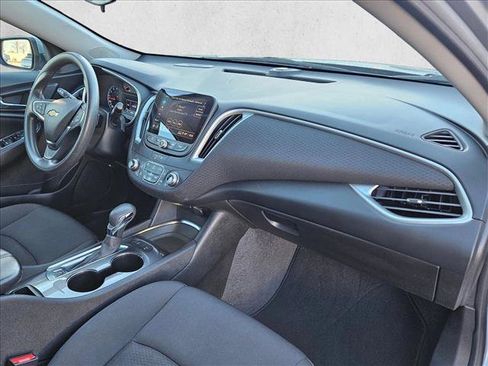 Used 2024 Chevrolet Malibu LT image 21