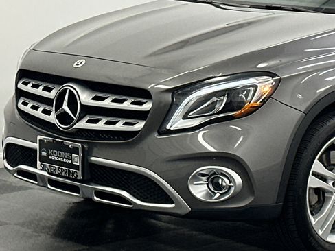 Used 2020 Mercedes-Benz GLA 250 4MATIC image 2