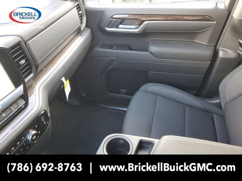 New 2026 GMC Sierra 1500 Elevation image 25