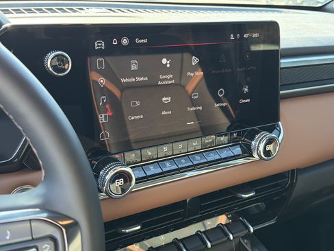 New 2025 GMC Canyon AT4 w/ Nightfall Edition image 28