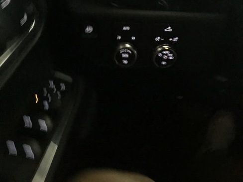 Used 2024 GMC Sierra 1500 Elevation image 17