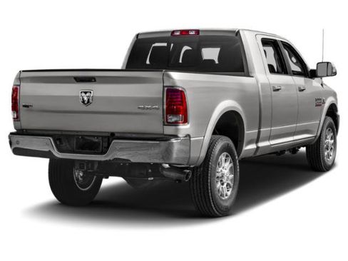 Used 2018 RAM 2500 Laramie w/ Off Road Package AWD/4WD image 5