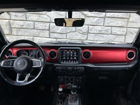 Used 2021 Jeep Wrangler Unlimited Rubicon AWD/4WD image 10