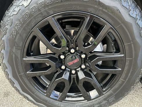 Used 2023 GMC Sierra 1500 Elevation w/ Elevation Premium Package AWD/4WD image 21