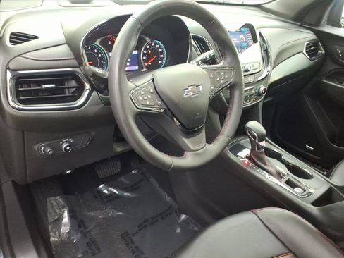 Used 2022 Chevrolet Equinox RS w/ RS Leather Package image 8