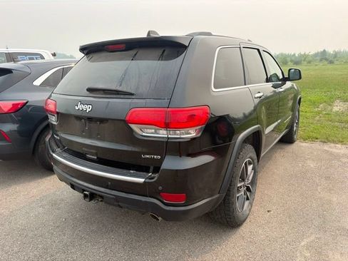Used 2019 Jeep Grand Cherokee Limited w/ Trailer Tow Group IV AWD/4WD image 11