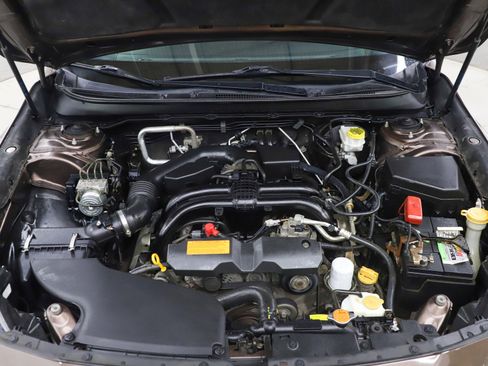 Used 2019 Subaru Outback 2.5i Premium image 32