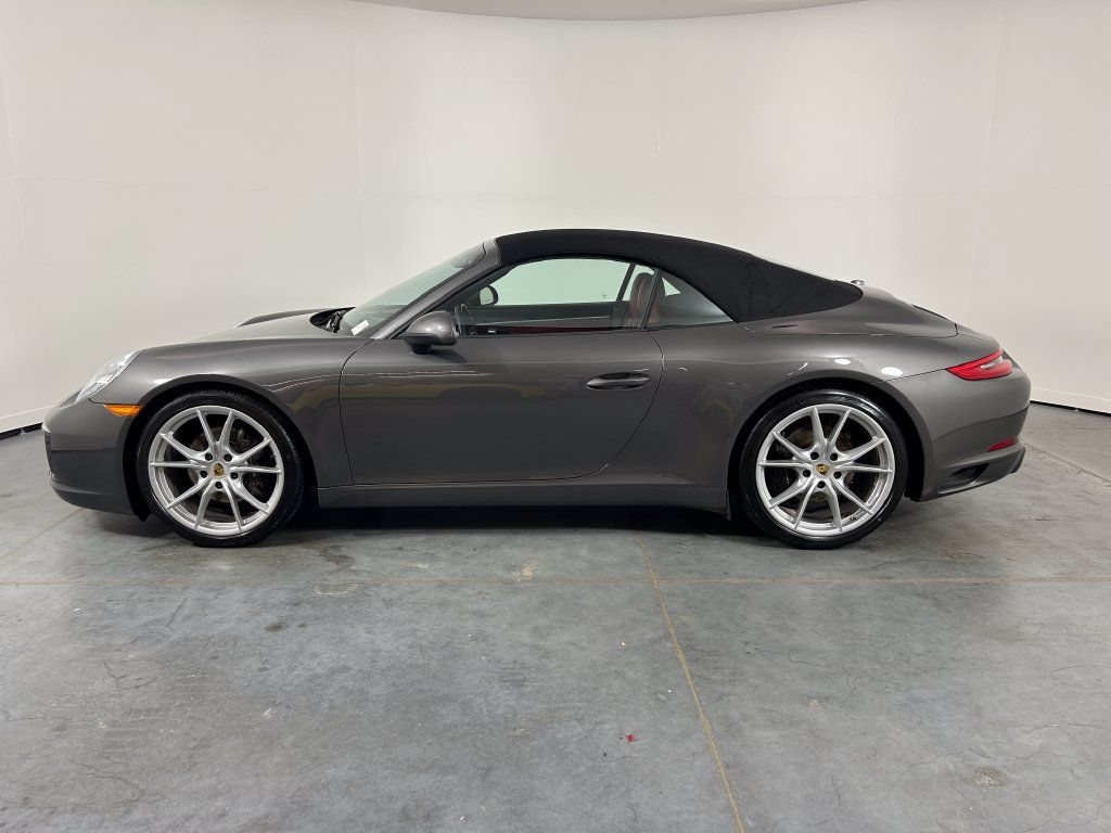 Certified 2019 Porsche 911 Carrera RWD image 2