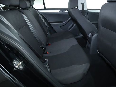 Used 2015 Volkswagen Jetta SE image 30