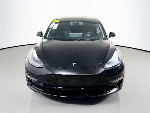 Used 2023 Tesla Model 3 Standard Range image 11