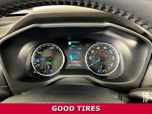 Used 2022 Toyota RAV4 XLE Premium AWD/4WD image 13