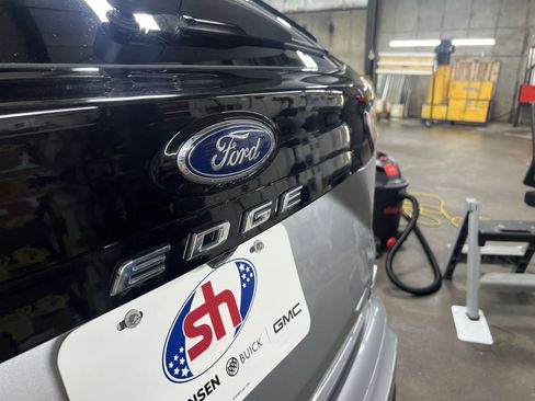 Used 2022 Ford Edge ST w/ Equipment Group 401A image 31