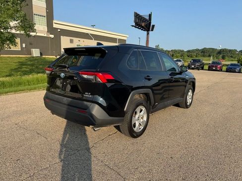 Used 2020 Toyota RAV4 XLE w/ All Weather Liner Package AWD/4WD image 14