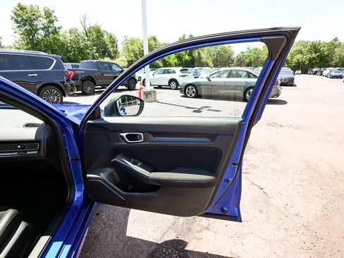Used 2023 Honda Civic Sport image 15