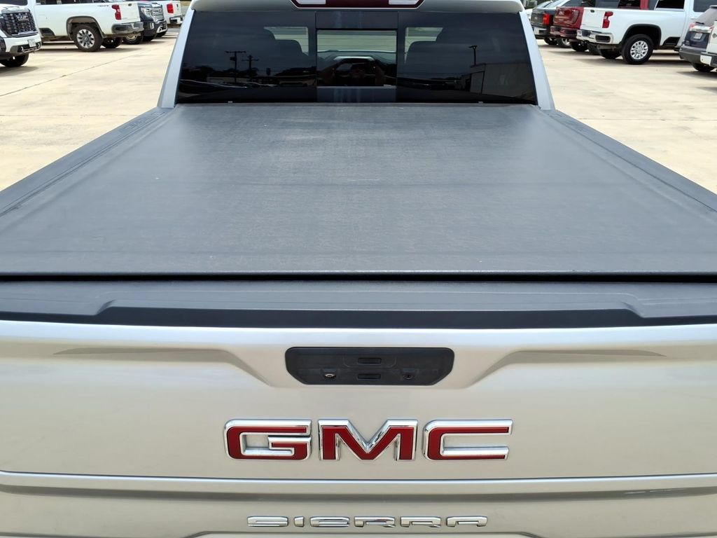 Used 2021 GMC Sierra 1500 SLT RWD image 13