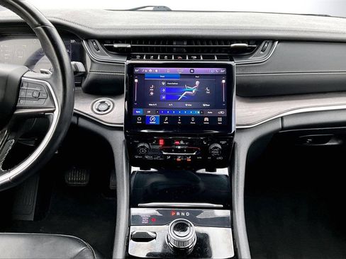 Certified 2021 Jeep Grand Cherokee L Limited w/ Trailer Tow Group (B) image 11