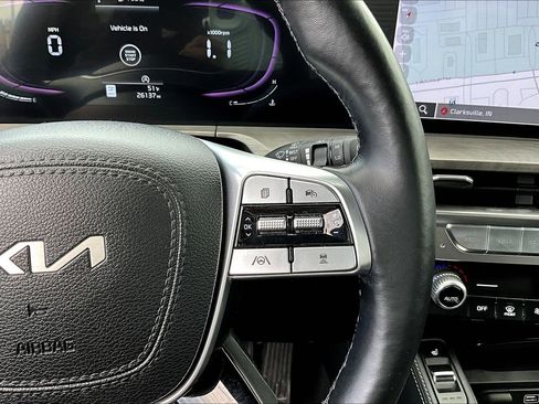 Used 2024 Kia Telluride EX X-Line image 12