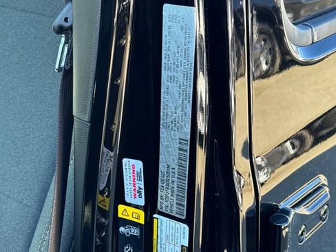 New 2025 Jeep Gladiator Sport image 27