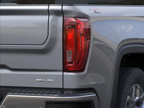 New 2026 GMC Sierra 1500 SLT w/ SLT Premium Plus Package image 11