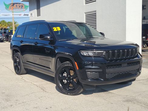 Used 2023 Jeep Grand Cherokee L Laredo AWD/4WD image 1