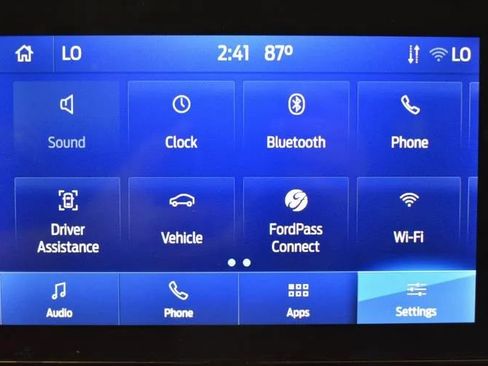 Used 2022 Ford Explorer XLT w/ Equipment Group 202A AWD/4WD image 30
