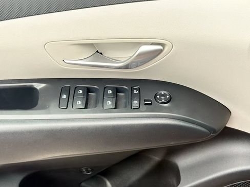 Used 2024 Hyundai Tucson SEL FWD image 17